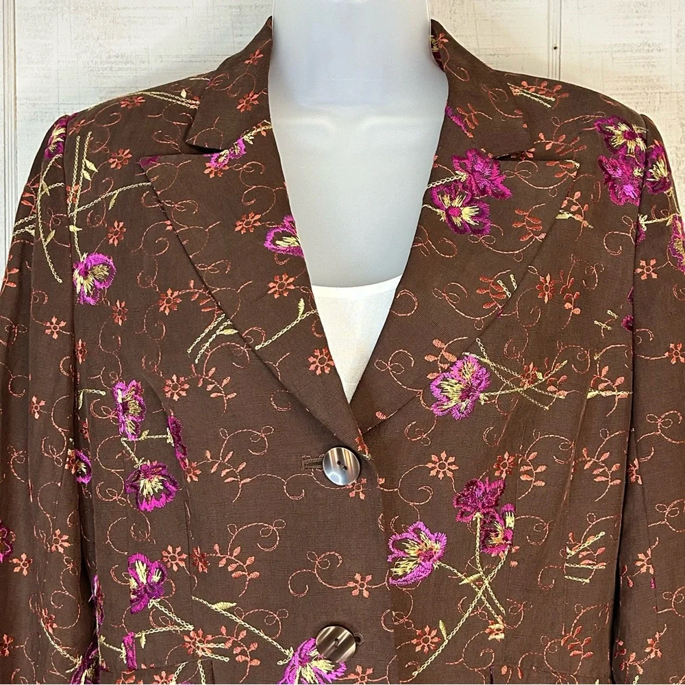 Womens Matching Blazer Skirt Set Petite Size 10P Silk‎ Linen Embroidered Floral